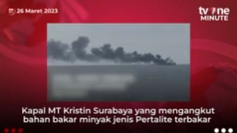 Waduh ! Kapal Pengangkut BBM Terbakar, Tim SAR Mulai Bergegas