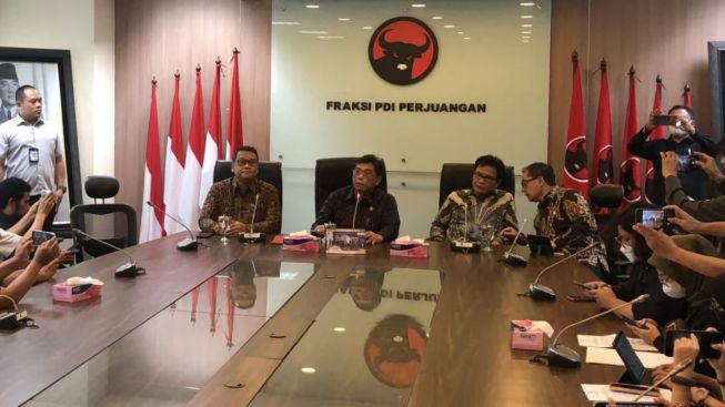 Persoalan Ekonomi Bakal Jadi Senjata Lawan Politik Jatuhkan Jokowi-Maruf Amin, Sekjen PDI P Siapkan Hal Ini