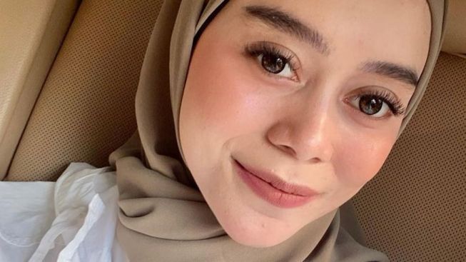 Kabar Cerai Lesti Kejora dan Rizky Billar Kian Mencuat, Benarkah ? Cek Faktanya