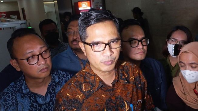 Usai Kunjungi Rumah Magelang, Febri Diansyah : Bu Putri Setengah Pingsan di Luar Kamar, Ini Jadi Catatan Kami