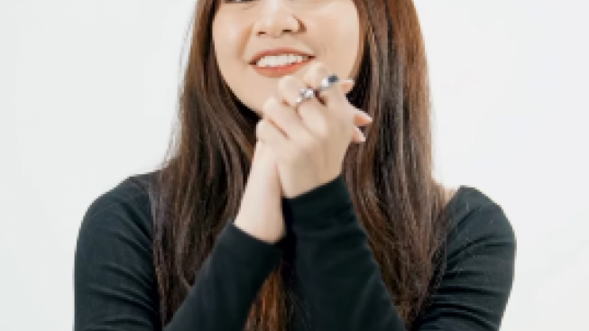 Lirik Lagu Sial Mahalini dan Waode, Sosok yang Bikin Versi Dangdutnya!