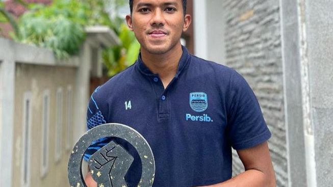 Waduh! Kiper Utama Persib Bandung, Teja Paku Alam Harus Absen Lawan Persik Kediri, Ini Alasannya