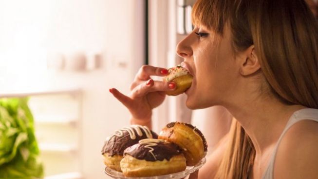 5 Cara Menahan Nafsu Makan Menurut Ahli Diet Beserta Rumusnya!