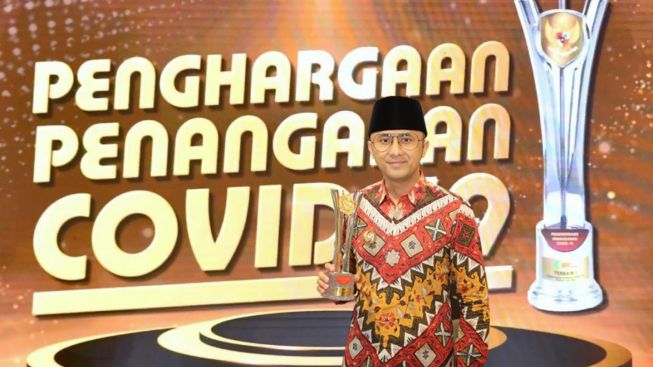 Hengky Kurniawan Dedikasikan Penghargaan PPKM Award bagi Seluruh Pahlawan Penanganan Covid-19 di Bandung Barat