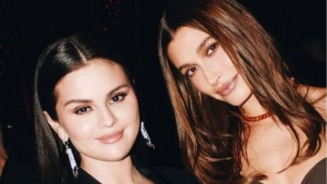 Geger! Ini Isi Ancaman Pembunuhan Hailey Bieber yang Bikin Selena Gomez Turun Tangan