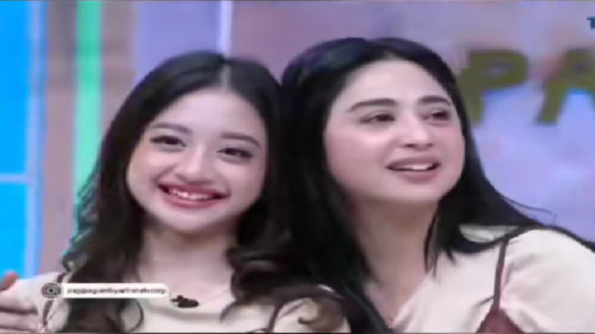 Viral Gadis Cantik yang Disebut Mirip Dewi Persik, Netizen: Seperti Kembar, ya