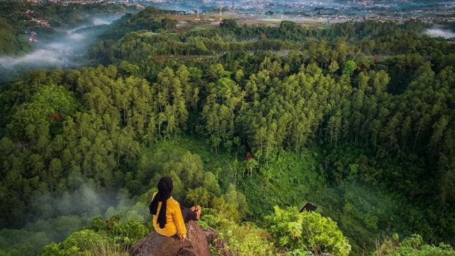 Bisa Direkomendasikan untuk Dikunjungi Bersama Keluarga, Ini Dia Tempat Wisata Tebing Keraton