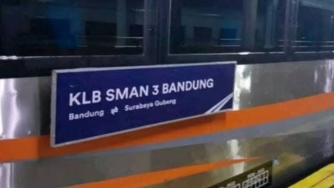 Viral ! Study Tour SMAN 3 Bandung Sewa Kereta Hingga Patwal : Cek Harganya Yuk!