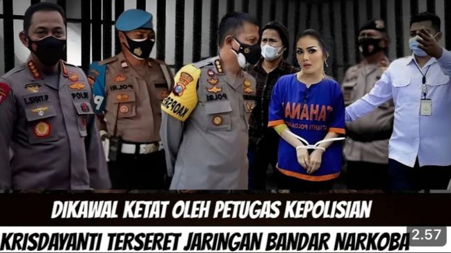 CEK FAKTA: Dikawal Ketat Oleh Petugas Kepolisian, Krisdayanti Terseret Jaringan Besar Narkoba, Benarkah?