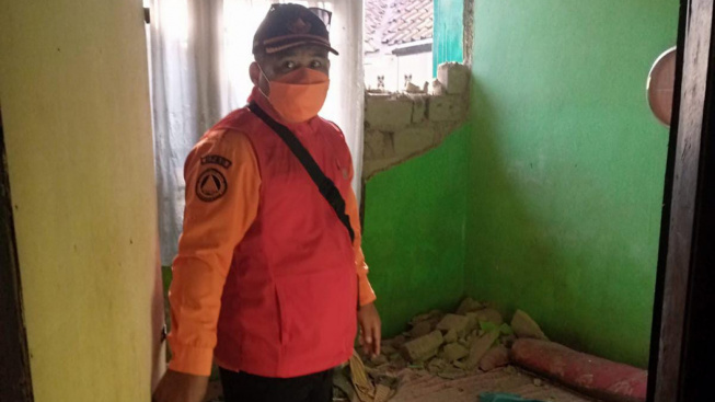 BREAKING NEWS! Satu Rumah Roboh di Bandung Barat Terdampak Gempa Banten