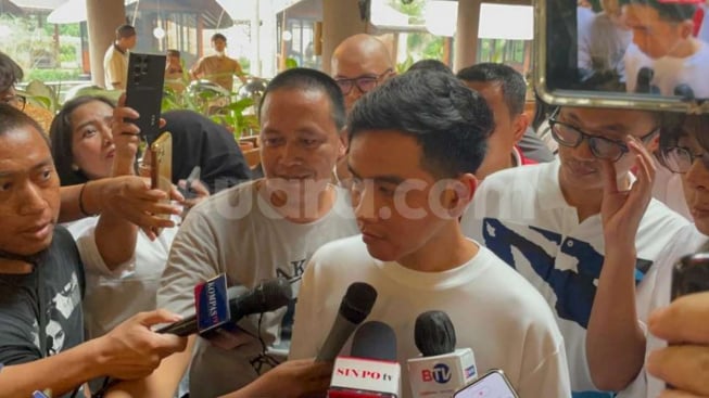 Gibran Menunggu Pinangan Anies sebagai Cawapres, NasDem Beri Respon Menohok