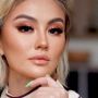 2 Kebiasaan Agnez Mo yang Bisa Bikin Fans Kaget, Pantes Go Internasional dan Suaranya Bening