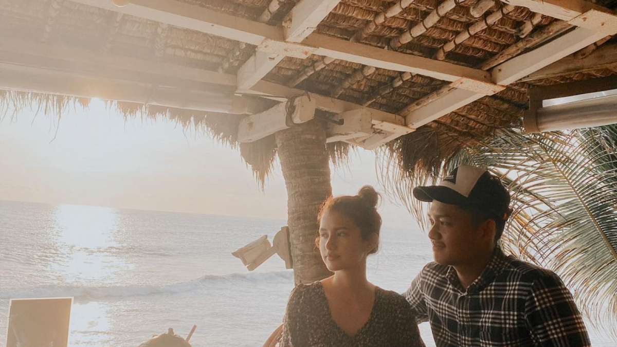 Potret Kemesraan Azriel Hermansyah dan Sarah Menzel [[Instagram/@azriel_hermansyah]]