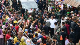 Jokowi Kunjungan ke Pasar Sila, Pedagang: Terima Kasih Bapak
