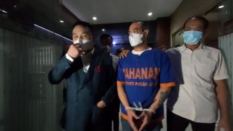 Ferry Irawan Resmi Ditahan, Hotman Paris Berterima Kasih ke Polda Jatim