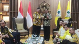 Kang Emil ke Golkar, Airlangga Hartarto: Akan Saya Perkenalkan...