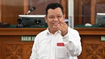 Tidak Sopan Saat Sidang Jadi Pemberat Hukuman Kuat Maruf