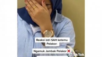 Viral, Istri Sah Ketemu Pelakor : Kok Ditutup Mukanya, Udah Gede Hamilnya Ya?