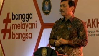 Luhut Tantang Anak Muda Bereskan 27 Ribu Aplikasi Milik Pemerintah