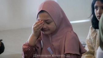 Arsy Hermansyah Nangis saat Pesantren Kilat, Netizen Beri Pujian: Lembut Banget Hati Kamu