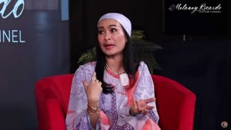 Klarifikasi Devano Pindah Keyakinan, Iis Dahlia: Lu Pada Nggak Liat Story Gue Ada Habib