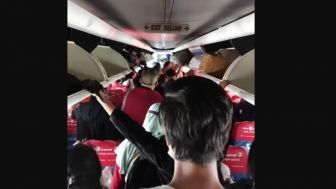 Viral Penumpang Lion Air Sesak Napas dan Mandi Keringat Dalam Pesawat