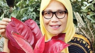 Sindir Besan, Nursyah Bereaksi Soal Gelang Emas Untuk Cucu : Kecil Bagi Saya