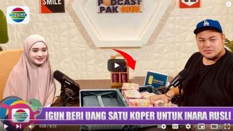 CEK FAKTA: Inara Rusli Teteskan Air Mata saat Menerima Uang 1 Koper dari Ivan Gunawan