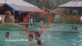 Video Amatir, Detik-detik Bocah Perempuan Tenggelam di Kolam Renang