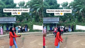 Lesti Kejora Main Bola Voli di Kampung, Warganet Nyinyir Karena Dia Pakai Gamis