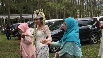 Misteri di Balik Turunnya Hujan di Pernikahan Syahnaz Sadiqah Dan Jeje Govinda