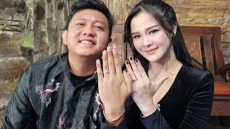 Ibunda Denny Caknan Masuk RS Gara-gara Berita di Medsos Soal Bella Bonita?