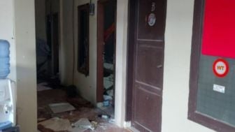 Merokok Sambil Buang Air Besar Picu Ledakan di Kamar Kos, Satu Penghuni Dilarikan ke Rumah Sakit