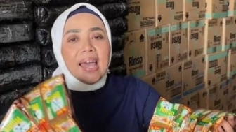 Muzdalifah Mantan Istri King Nassar Jual Rinso Kemasan Rp1000: Yang Penting Halal