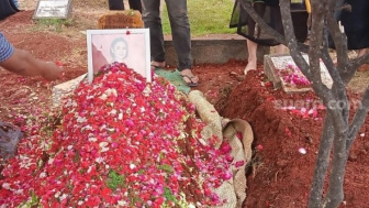 Penyakit Pneumonia Serang Ibu Tora Sudiro Setelah Pulang dari Bali