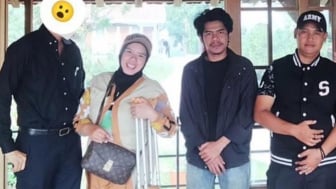 Mantan Istri Kiwil Kena Ocehan Warganet: Lebih Baik Ngurus Anak Daripada Laki-laki