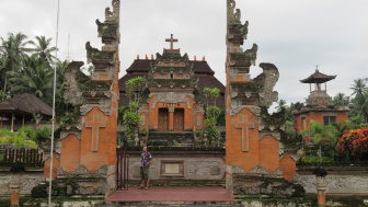 Keunikan Gereja PNIEL Blimbingsari, Tempat Ibadah Kristen di Bali yang Mirip Pura