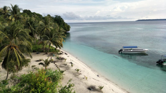 Pulau Maratua, Surga Tersembunyi di Utara Indonesia