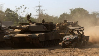 BREAKING NEWS: Tank-tank Perang AS Tiba di Ukraina, Perang Dunia 3 Dimulai?