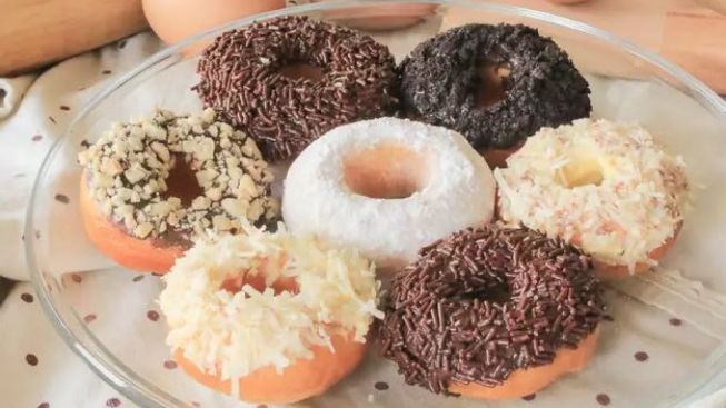 Cara Membuat Donat Kentang Susu Lembut Manis Empuk