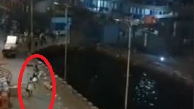 Video Gempa M 7,9 di Pelabuhan Yos Sudarso Tual Ambon, Warganet Heran Ada Yang Santai