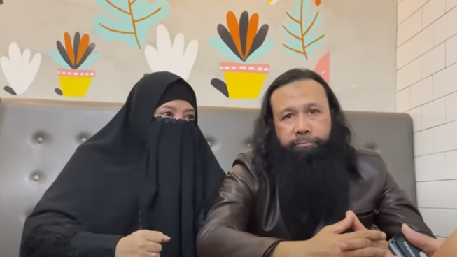 11 Tahun Menjanda, Peggy Melati Sukma Menikah Dengan Pengusaha dan Imam Besar di New Zealand