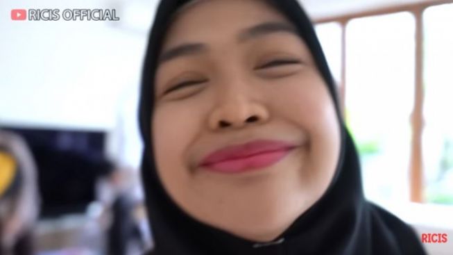 Ria Ricis Panggil Ustadz ke Rumah: Jujur Tubuh Aku Merinding