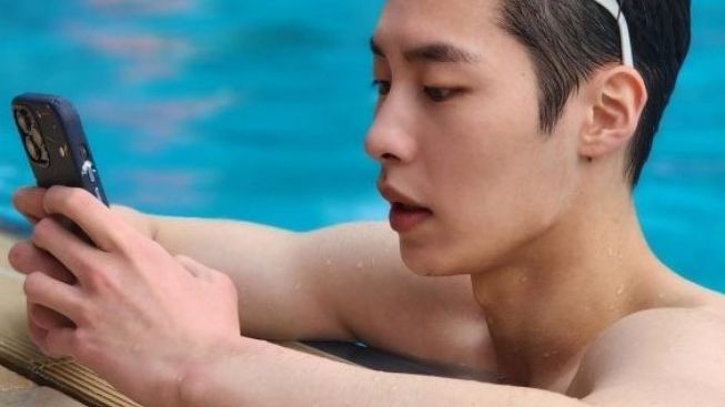 Lee Jae Wook Berenang di Kolam, Dian Sastrowardoyo: OMG