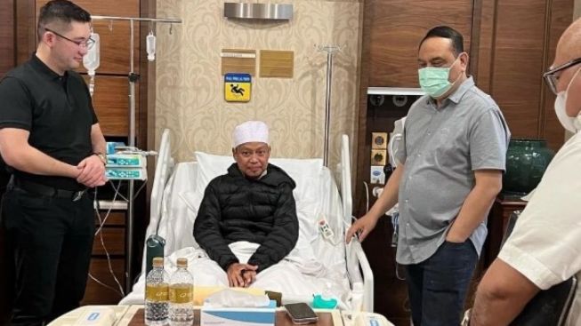 Mohon Doa Kesembuhan, Begini Kondisi Terkini Ustaz Das'ad Latif di Rumah Sakit Mount Elizabeth Singapura