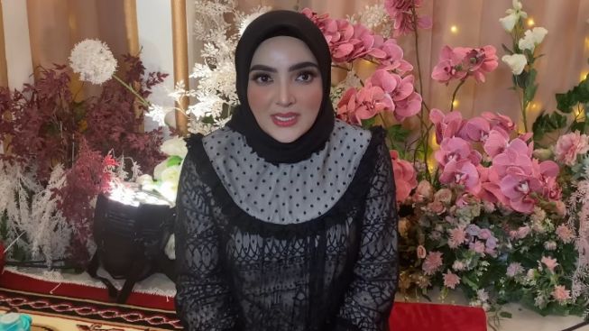 Menyesal Rayakan Lebaran di Luar Negeri, Ashanty Sekeluarga Akan Habiskan Lebaran di Jember