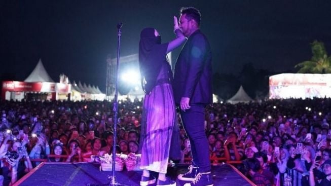 Masa Lalu Virgoun dan Inara Rusli, Sempat Tak Direstui Menikah Karena Tato Dan Perbedaan Agama