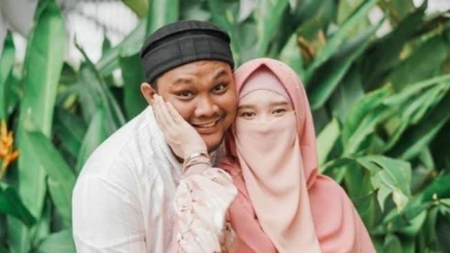 Ada Intervensi Mertua, Inara Rusli Makin Mantap Bercerai Dengan Virgoun