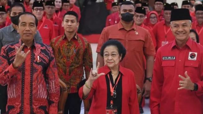 Sejarah dan Arti Salam Metal yang Dilakukan Presiden Jokowi, Megawati, dan Ganjar Pranowo