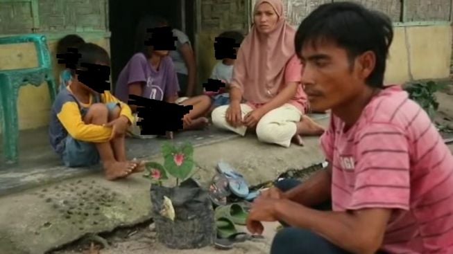 Ambil Ubi Sisa Panen Untuk Beli Beras, Muslim dan Istrinya Dilaporkan ke Polisi Oleh Perusahaan